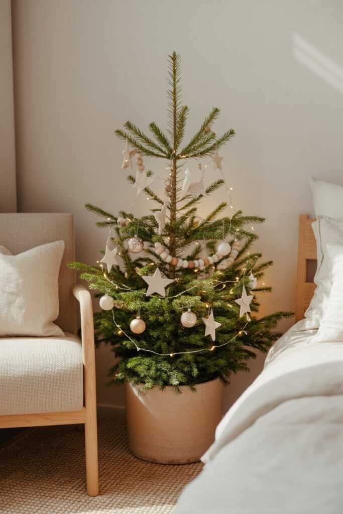 Minimal Christmas Tree Ideas for the Bedroom