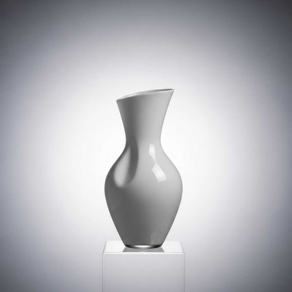 Where to Find the Best Minimalist Valentine Vases